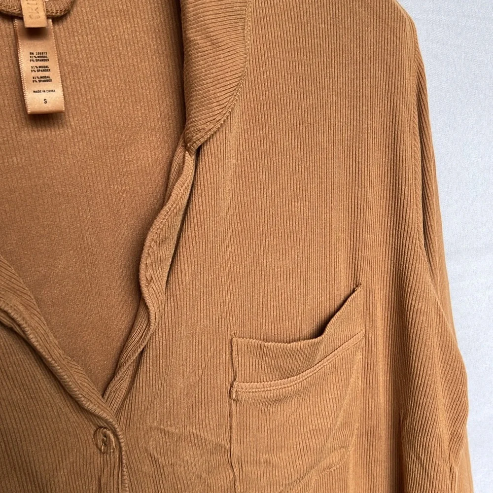 SKIMS Pajama Set - Picture 7 of 13